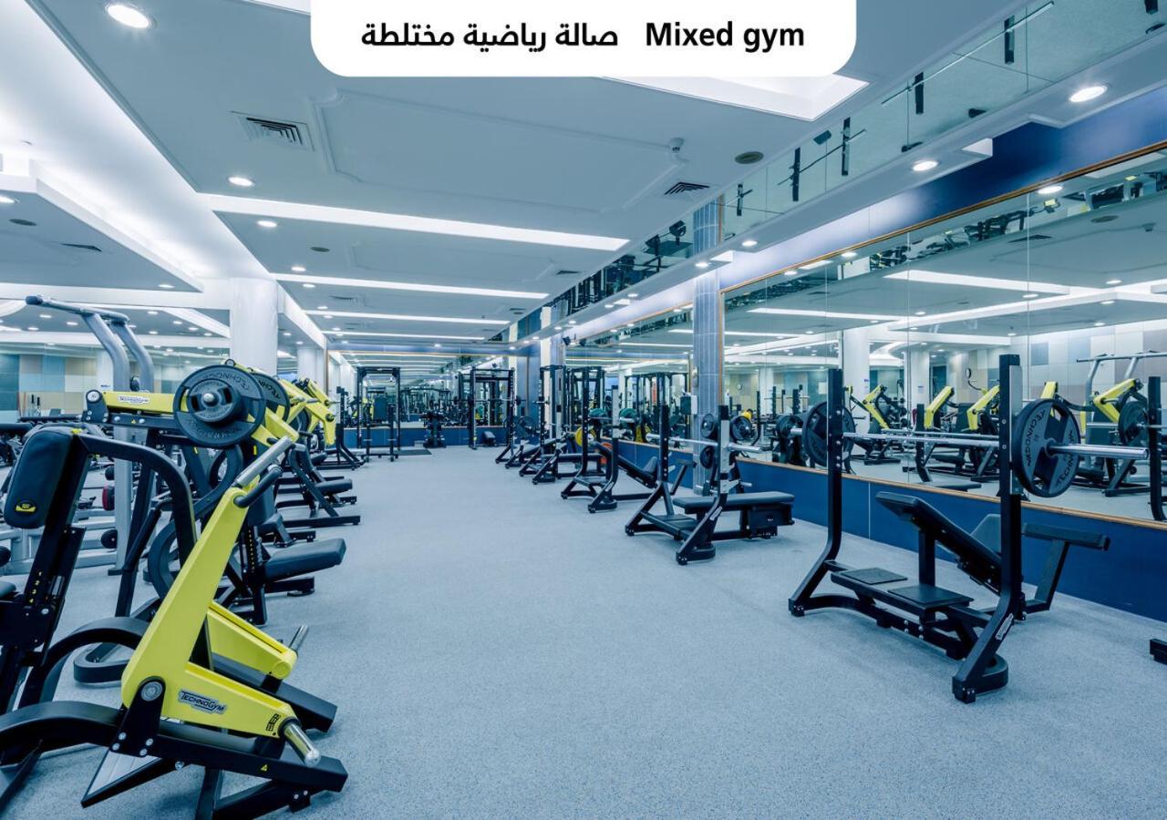 Officers Club & Hotel Abu Dabi Dış mekan fotoğraf Mixed gym