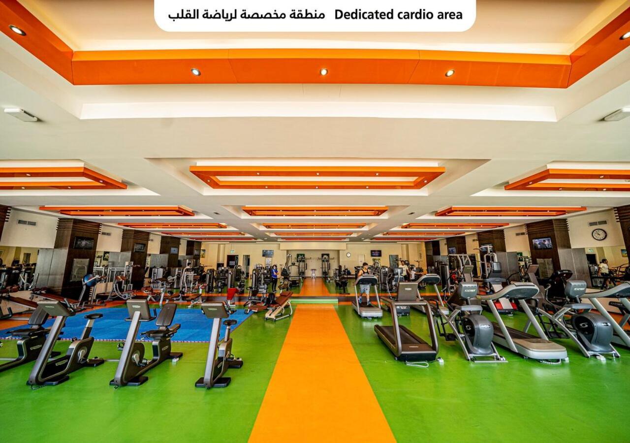 Officers Club & Hotel Abu Dabi Dış mekan fotoğraf Dedicated cardio area